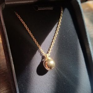 Tiffany’s Rose Gold pendant